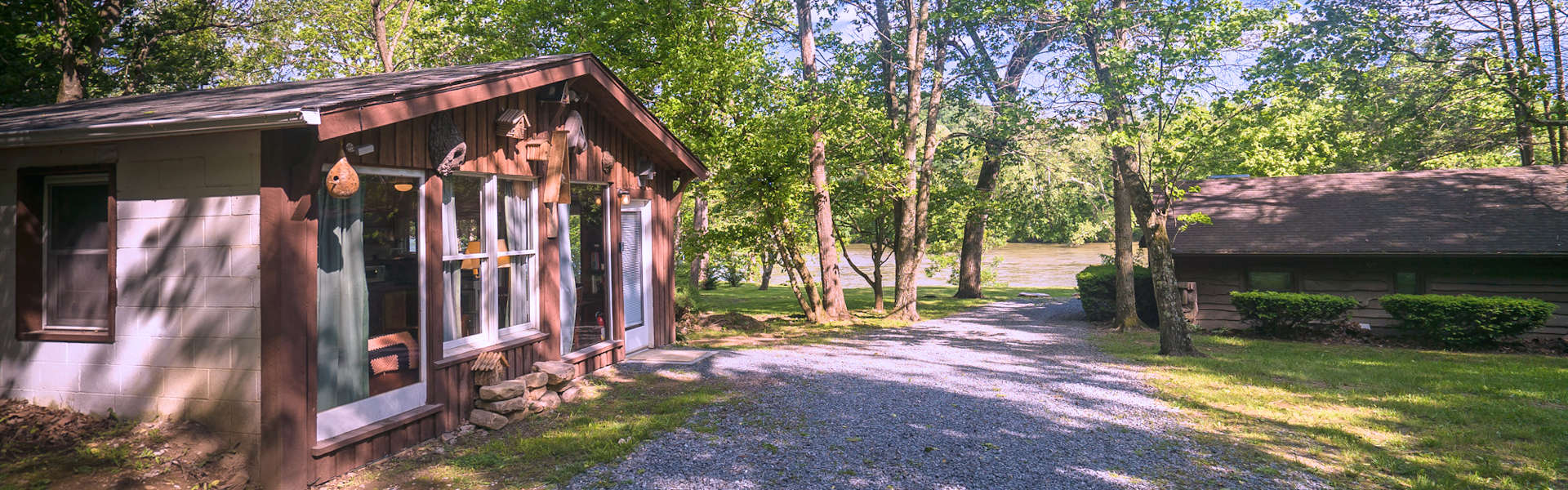 Misty Annex – Country Place Lodging & Camping on the Shenandoah River